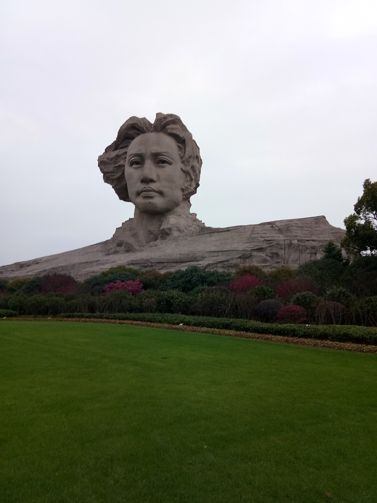 橘子洲毛泽东青年雕塑