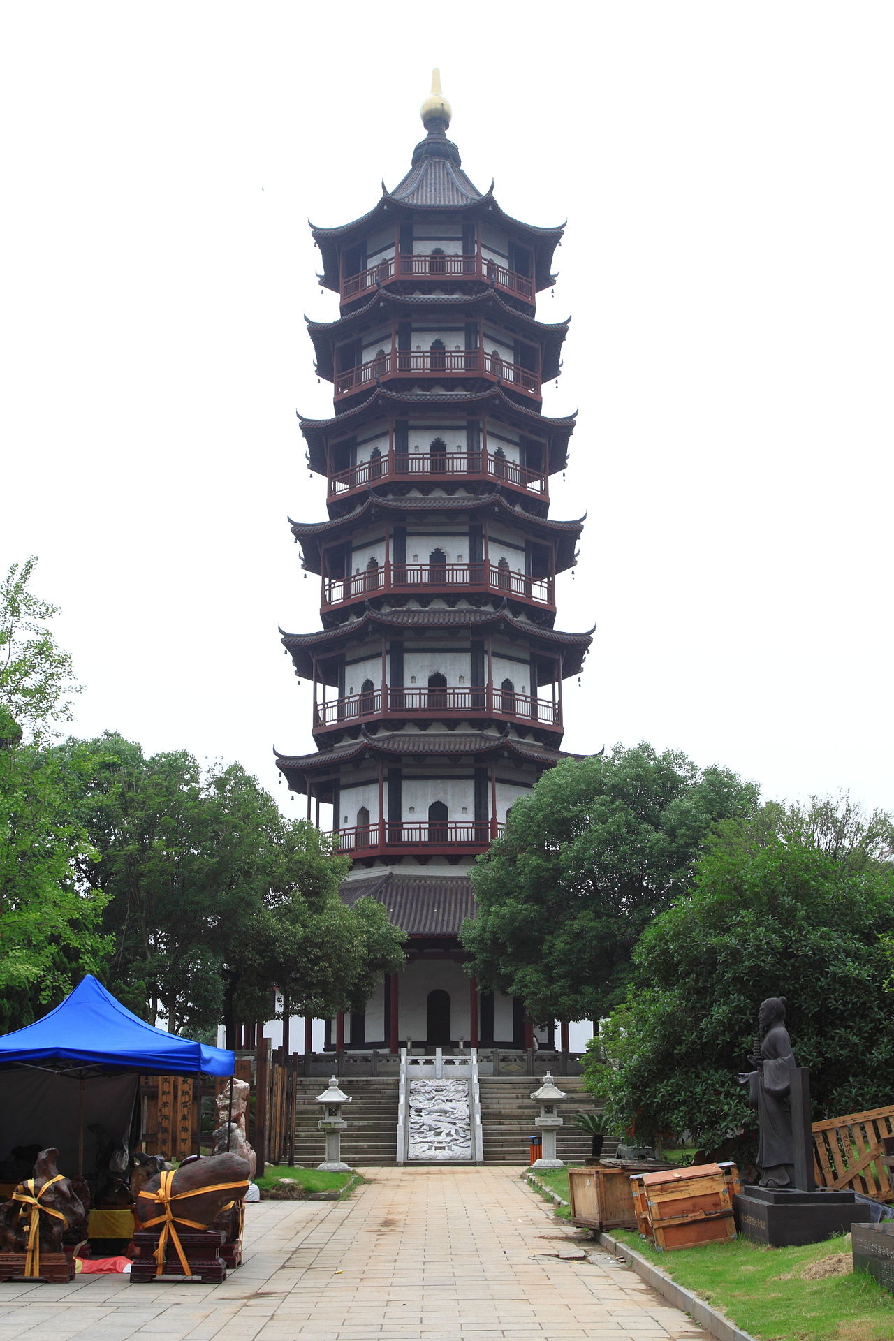 绳金塔